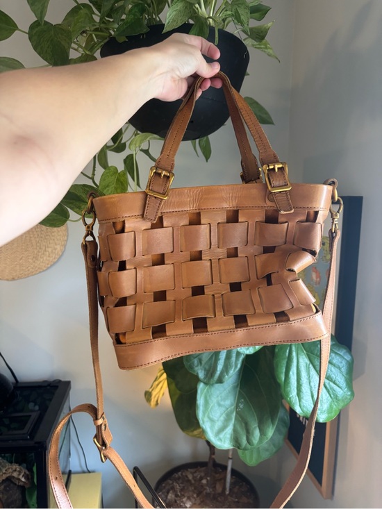 Amerileather Handbags - AmeriLeather Woven Basket Purse